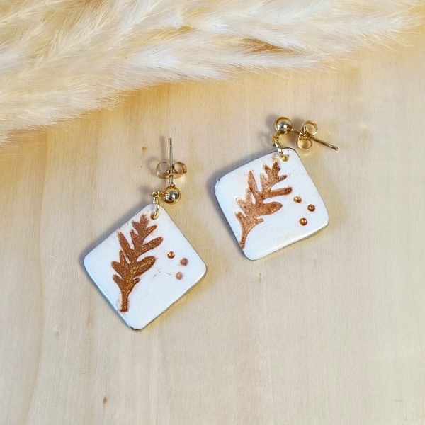 Viseči uhani Zlata korala